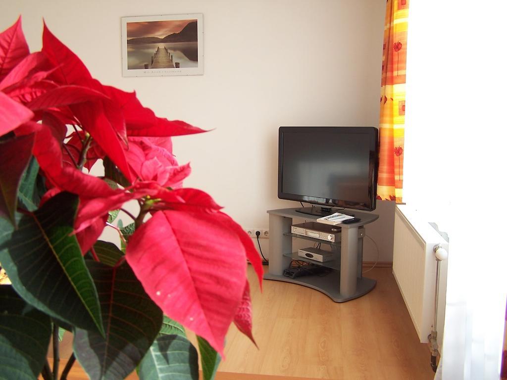 Akacia Apartment - Free Inside Parking, 2 Bedrooms, Garden, Next To Centre Budapeszt Pokój zdjęcie