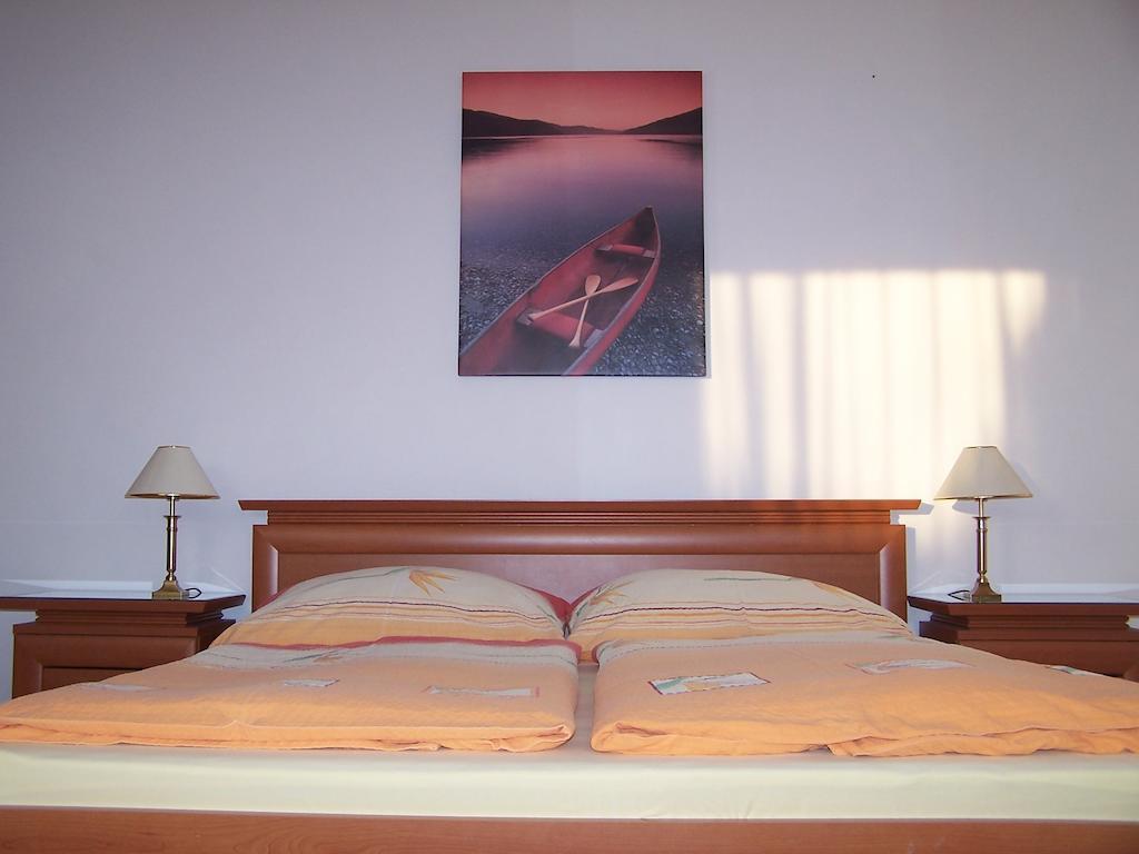Akacia Apartment - Free Inside Parking, 2 Bedrooms, Garden, Next To Centre Budapeszt Pokój zdjęcie